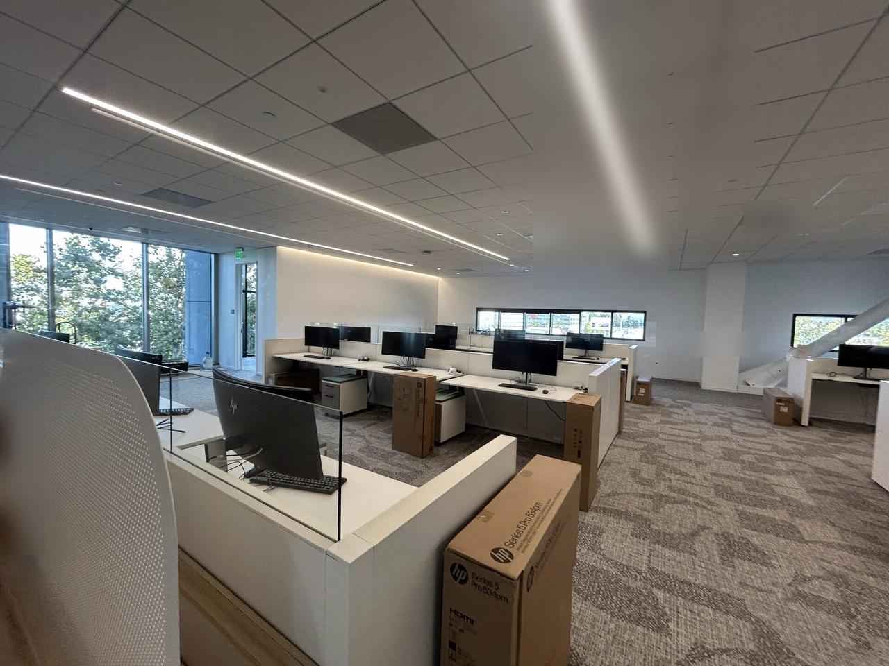 Smart technology service detail: workstation service detail for office technology at a business workstation